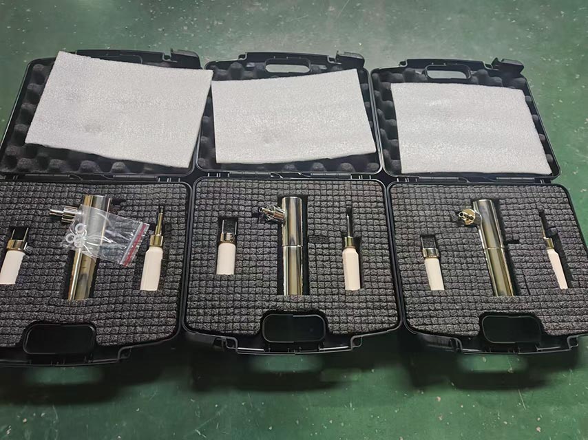 Customised ceramic plunger pumps